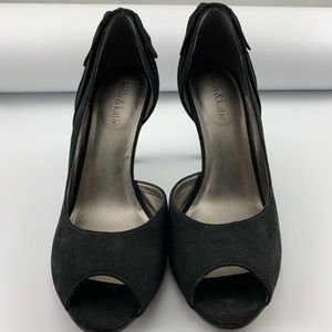 Kelly&Katie Blank velvet 3’ heels